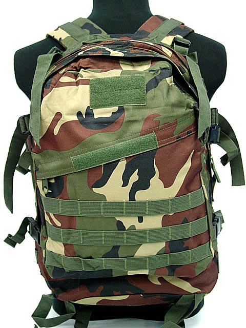 バッグ CORONA A-III PACK WOODLAND CAMO 3-Day Molle Assault Backpack Camo Woodland for $24.14