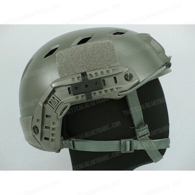 Airsoft FAST Base Jump Style Helmet Foliage Green